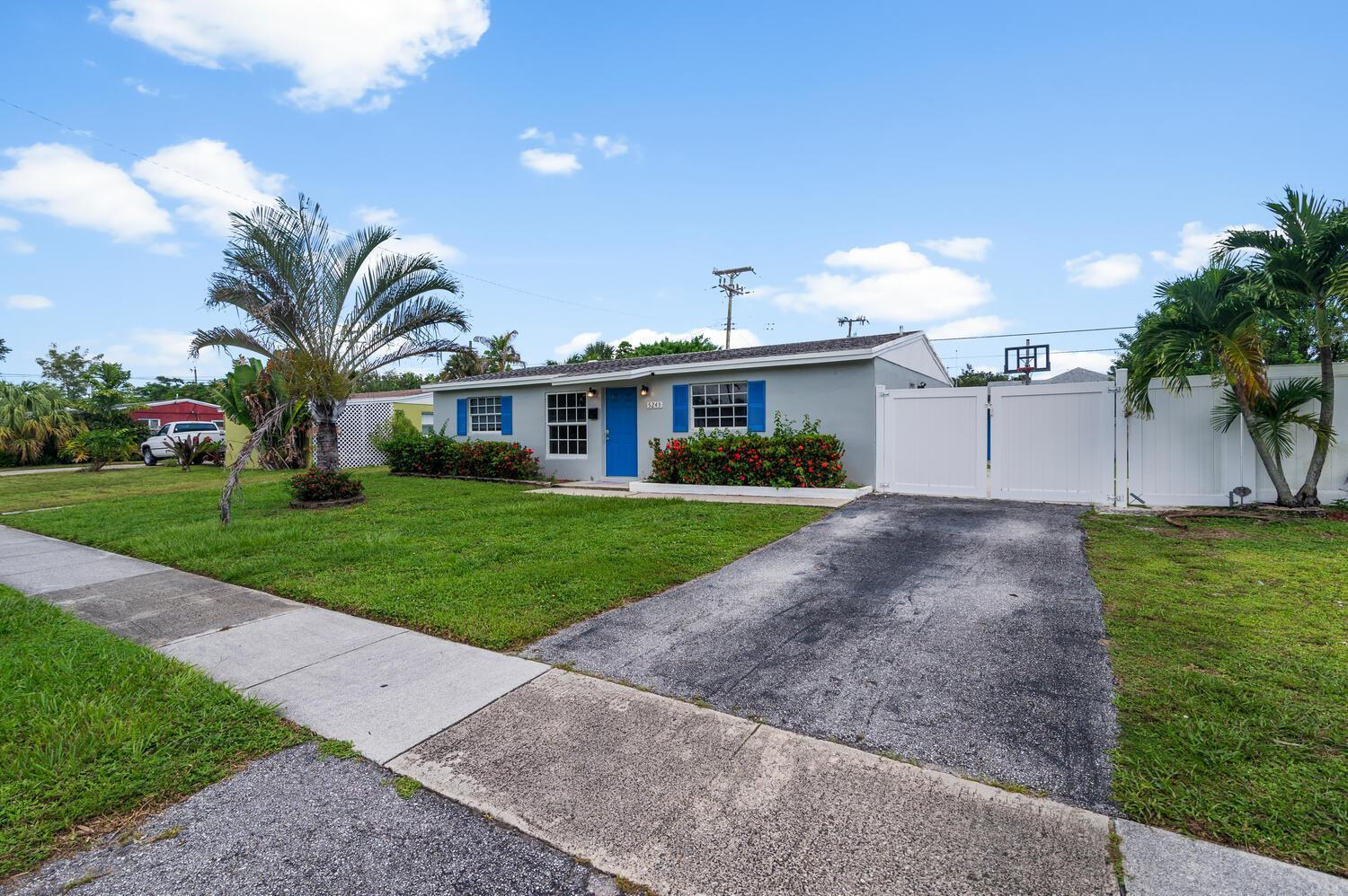 Private In West Palm - Close To Beaches Homestay *