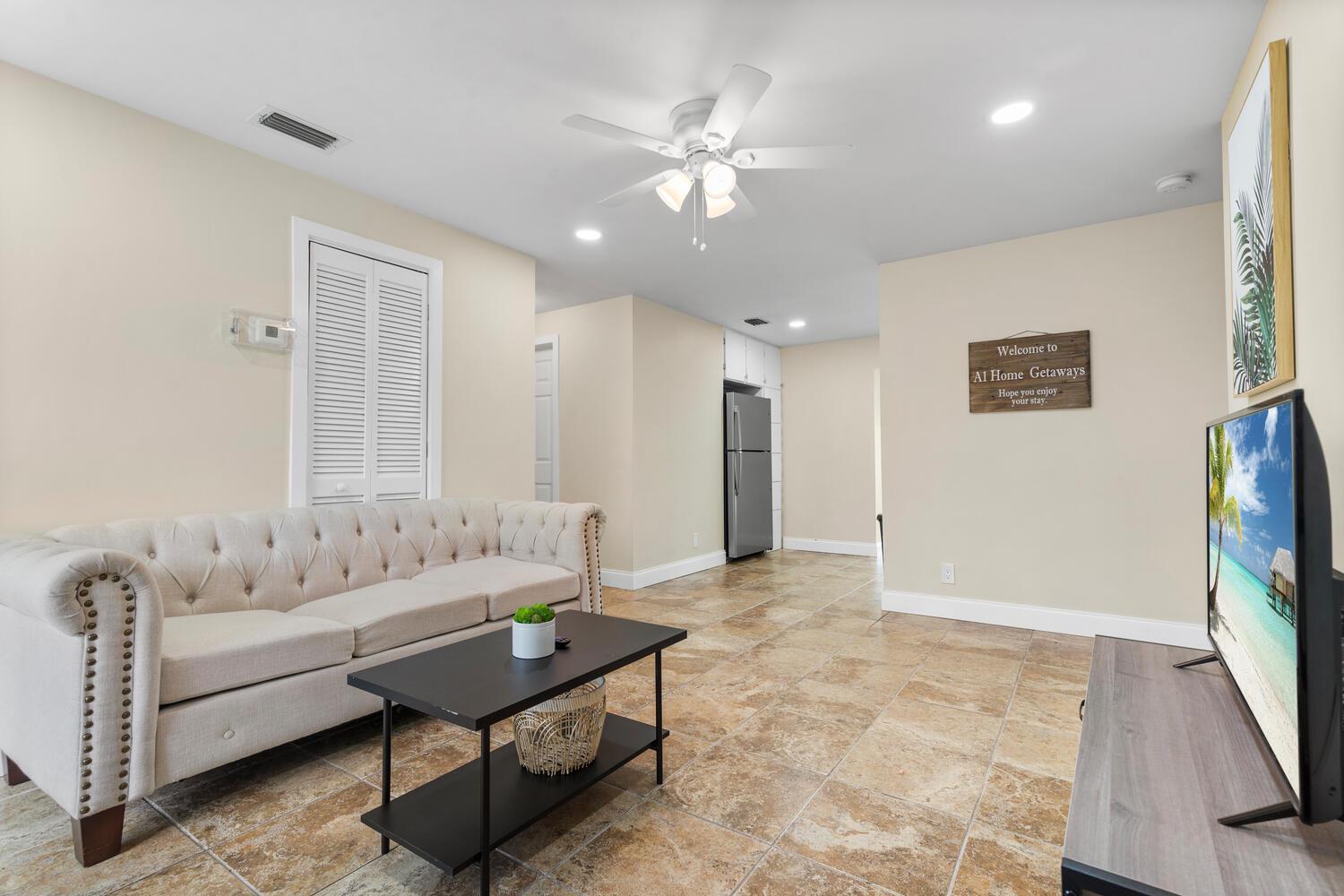 Private In West Palm - Close To Beaches Homestay